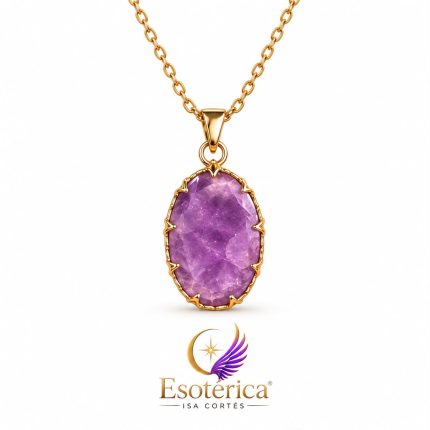 Colgante de amatista natural de tono violeta sobre cadena de acero inoxidable